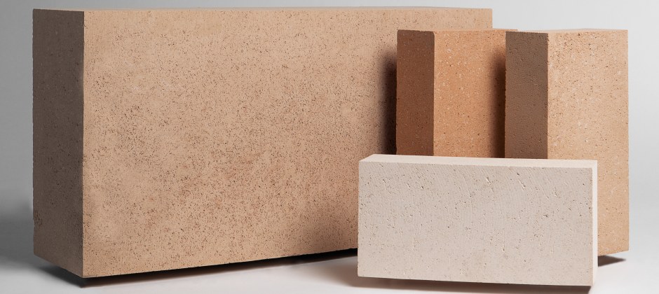 #htmlcaption-3 insulating bricks